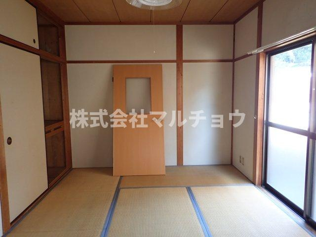 梅畑二戸一の和室|フローリングだけでなく、和室もあります