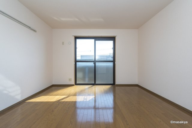 ハイカムール・城の洋室