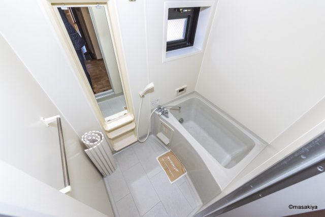 ハイカムール・城の浴室