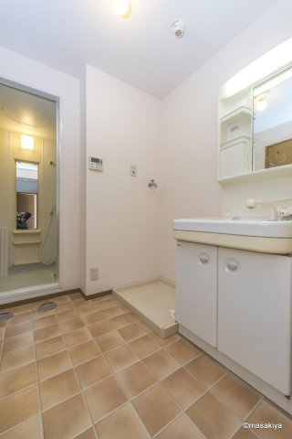 ハイカムール・城の洗面所