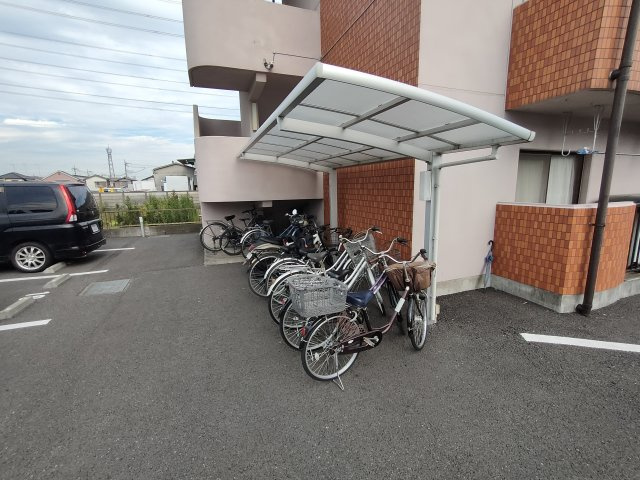 フェリスカーサのその他共用部分|駐輪場です