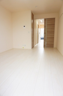 【居間・リビング】 | セジュール福地 | ゆったり過ごせる居間です