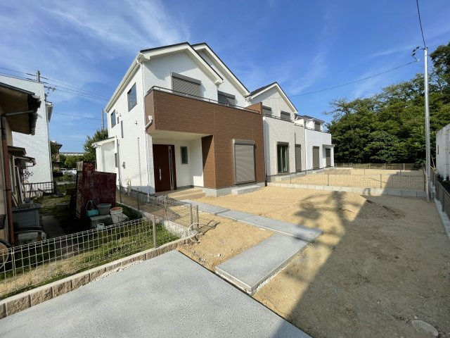 守山区小幡9期 全5棟　＜仲介手数料無料＞小幡小・守山東中　新築一戸建ての外観|撮影
社長の村田です！
自らプレイヤーとして営業しています
長年の経験と実績から皆様により良いマイホーム購入のご提案をいたします。
住宅ローンの不安や購入後の不安等何でもご相談ください。