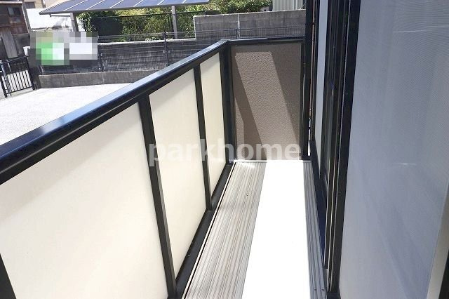 ハイツフルールのバルコニー|お洗濯にも便利なバルコニー付き