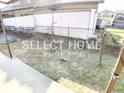 【庭】 | 畔柳裕子貸家 | 外からの目が気にならないバルコニーで洗濯物が干せます