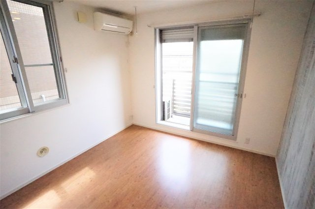 ロータスの寝室|２面最高で明るいお部屋です