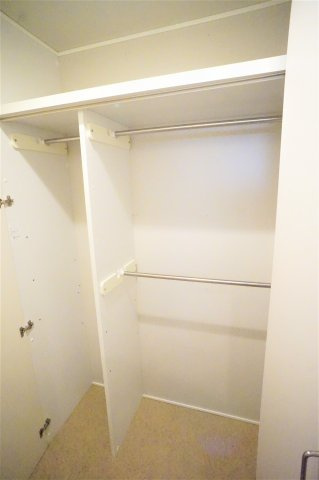 ロータスの収納|多機能型の収納が２か所あり収納豊富です