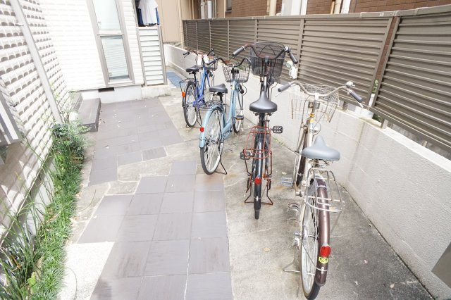 ロータスのその他|自転車置き場