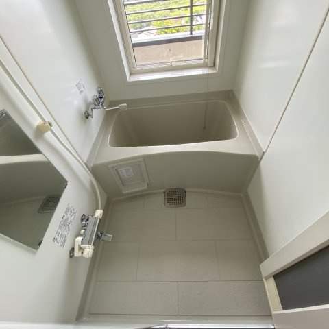 ハイツグリーンサイド絵鞆の浴室