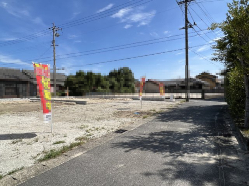 碧南市宮町22-1期　新築分譲　2号棟の前面道路含む現地写真|碧南市宮町22-1期新築戸建前面道路写真です。南側公道約3.81～3.84ｍ