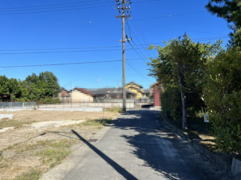 碧南市宮町22-1期　新築分譲　2号棟の前面道路含む現地写真|碧南市宮町22-1期新築戸建前面道路写真です。南側公道約3.81～3.84ｍ