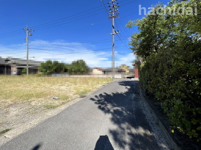 碧南市宮町22-1期　新築分譲　2号棟の前面道路含む現地写真|碧南市宮町22-1期新築戸建前面道路写真です。南側公道約3.81～3.84ｍ