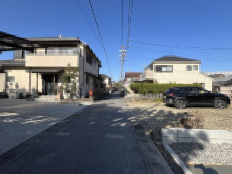 碧南市宮町22-1期　新築分譲　2号棟の前面道路含む現地写真|碧南市宮町22-1期新築戸建前面道路写真です。南側公道約3.81～3.84ｍ