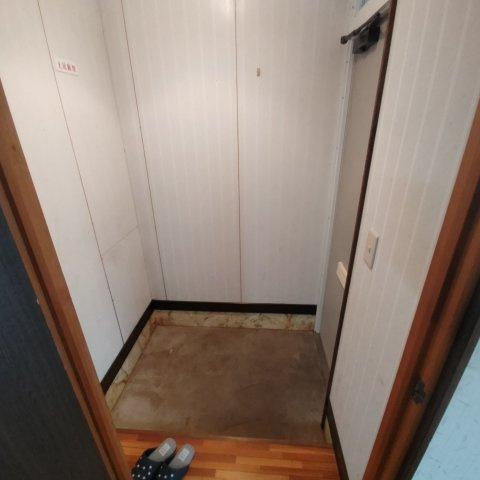 ふくみ荘の玄関