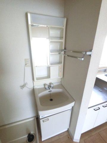 【独立洗面台】