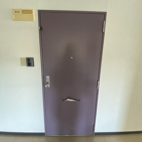 橋本ＨＧビルのエントランス