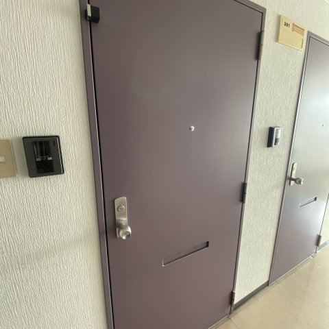 橋本ＨＧビルのエントランス