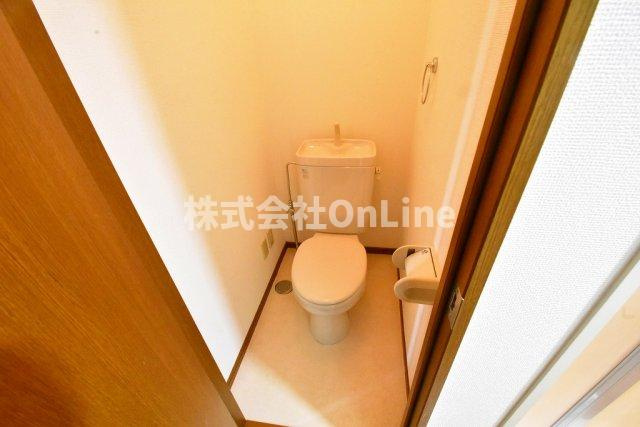 八尾市宮町１丁目の賃貸マンションのトイレ