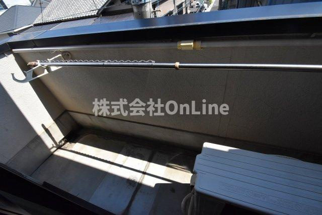 八尾市宮町１丁目の賃貸マンションのバルコニー