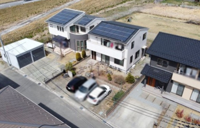 【前面道路含む現地写真】 | 中古住宅　甲斐市西八幡 | 前面道路含む現地写真です