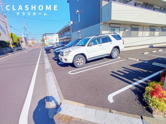 グランド・メゾン日高　　　刈谷市の賃貸ならクラスホーム刈谷店の駐車場