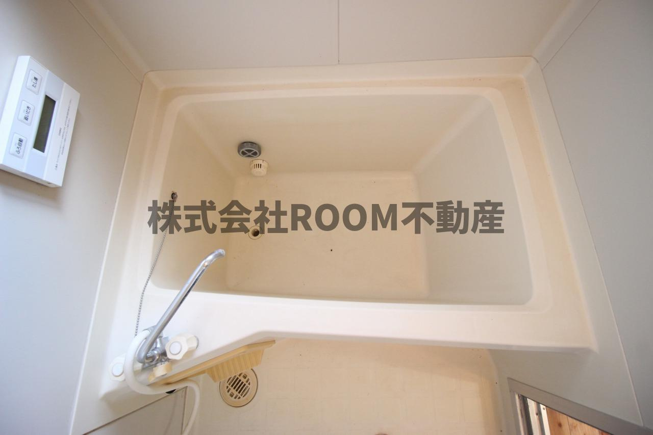 栄コーポの浴室|コンパクトで使いやすいお風呂です