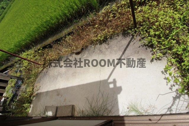 栄コーポの庭|お庭が付いています