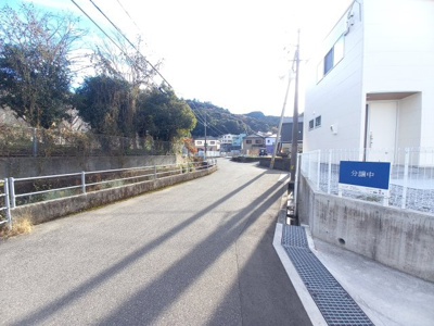 【前面道路含む現地写真】 | 新築住宅　高知市神田②
