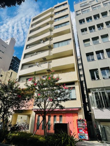 サニーシティ新宿御苑の外観