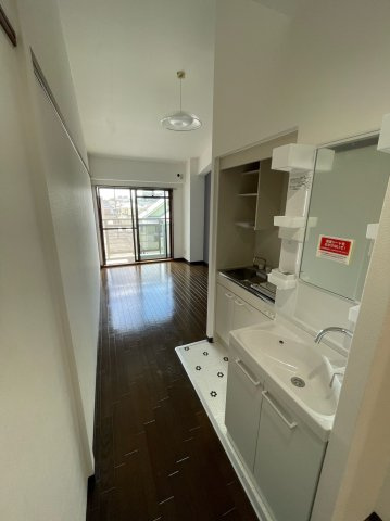 神戸市西区王塚台６丁目の賃貸マンションの洗面所