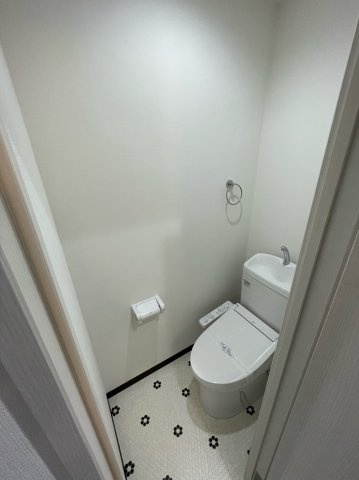 神戸市西区王塚台６丁目の賃貸マンションのトイレ