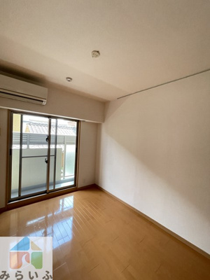 【洋室】 | エスポアール千種