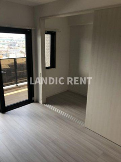 【内装】 | LANDIC Y138