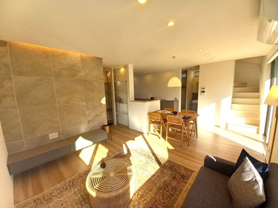 【居間・リビング】 | 中古一戸建　高知市朝倉甲（築後未入居） | 約16帖のリビング