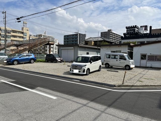 南町3丁目パーキングの外観