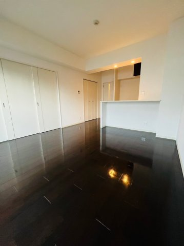 仲介手数料0円！！twoees♯2の居間・リビング