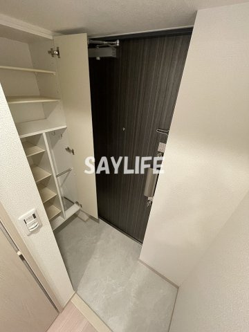 GARDENIA鶴見の玄関