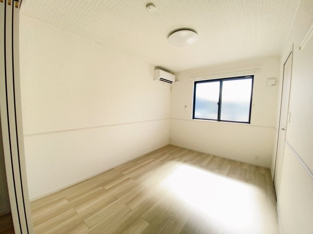 クラールパプリカＣの洋室