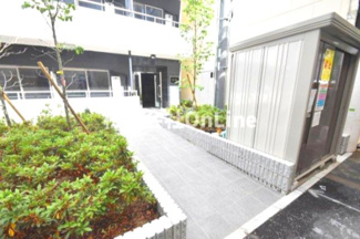 【エントランス】