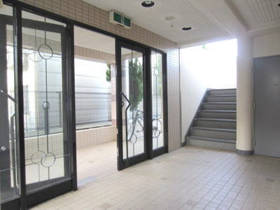 【エントランス】 | プレステージフジ東貝塚壱番館