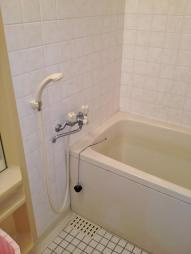 コモドカーサ新神戸の浴室