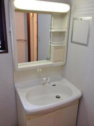 コモドカーサ新神戸の洗面所