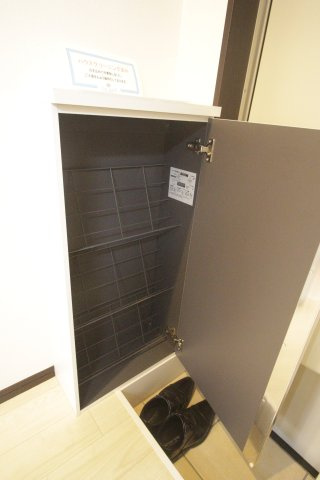 リビアングラス元住吉の収納