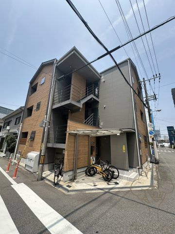 LuXe中津の外観