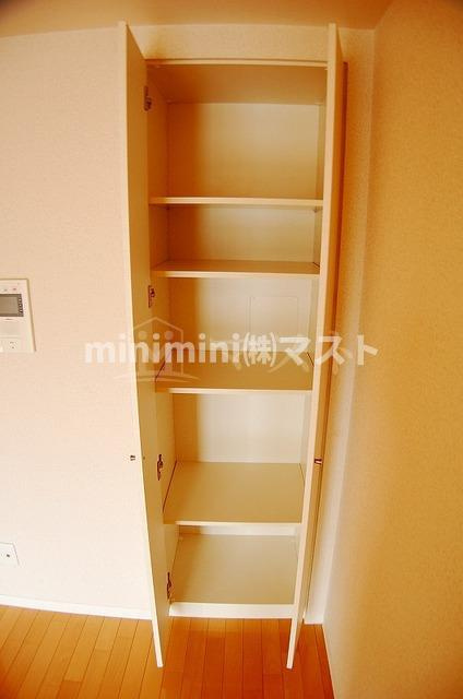 エルセレーノ上本町レジデンスの収納