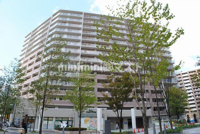エルセレーノ上本町レジデンスの外観