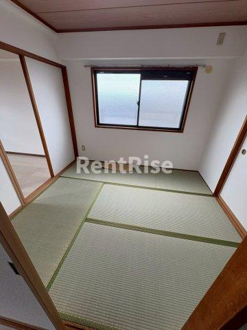 横山マンションの和室