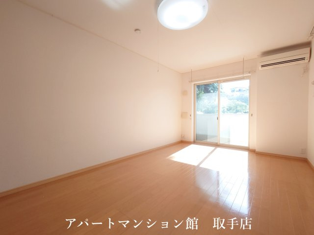 シャロル白山の居間・リビング