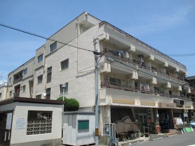 【外観】 | 淡路マンション | 建物の個性を主張するシックな外観です