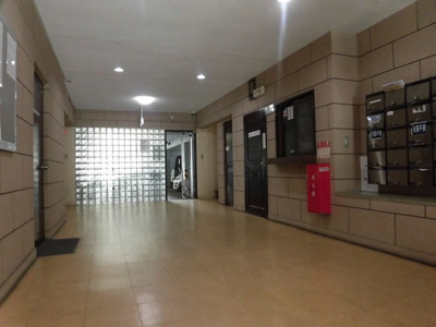 【エントランス】 | 淡路マンション | エントランスロビーです